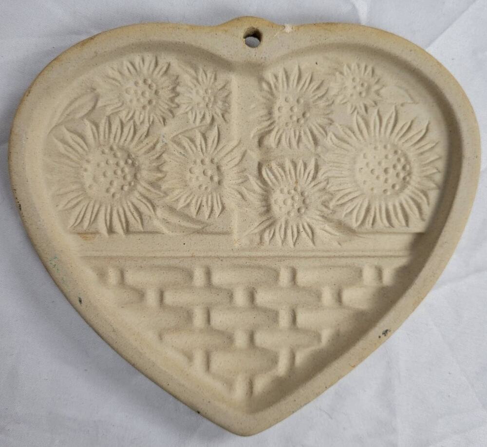 The Pampered Chef Ltd. Sunflower Basket 1994